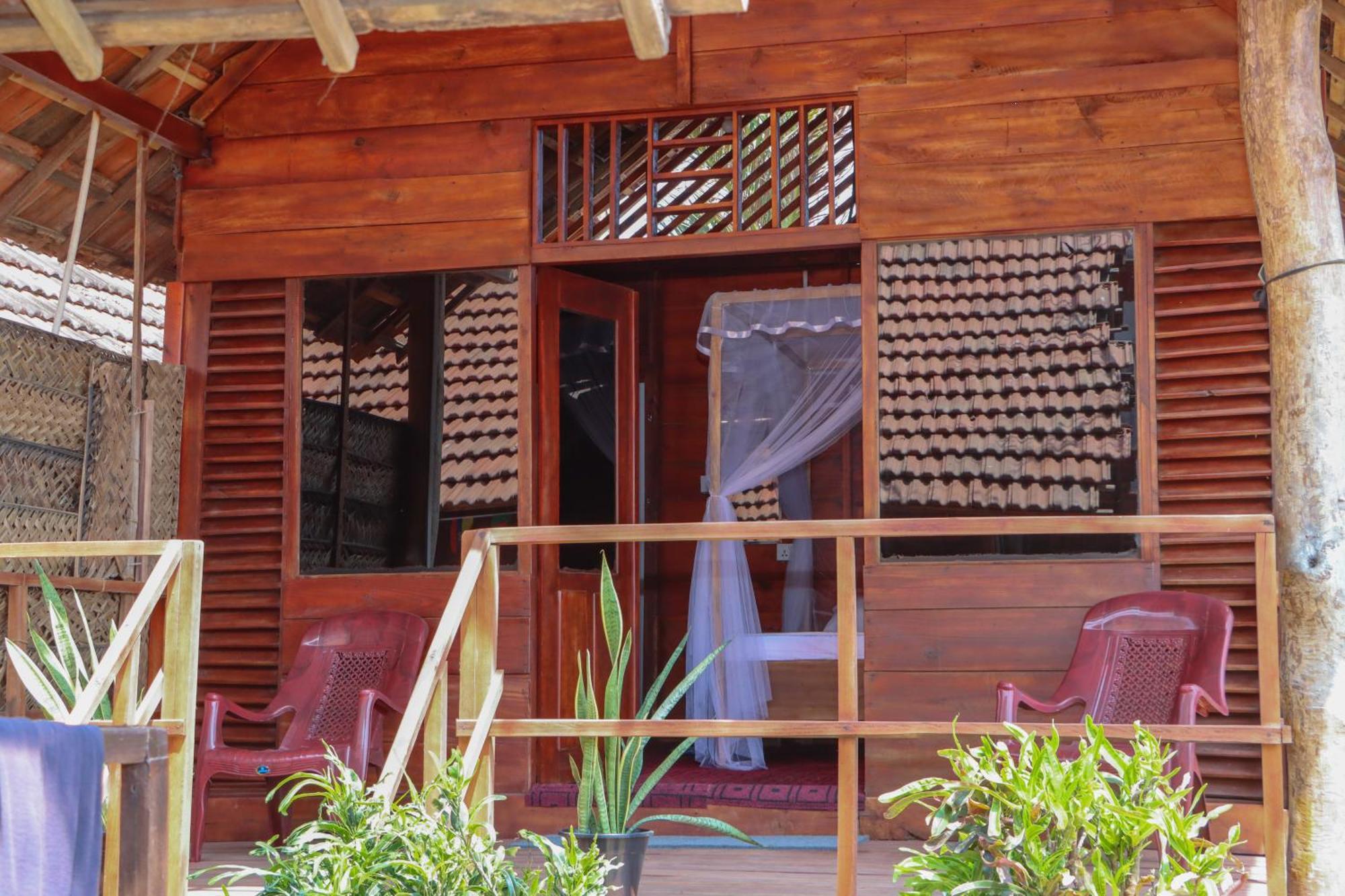 Ferienwohnung Benzai Surf Arugam Bay Exterior foto